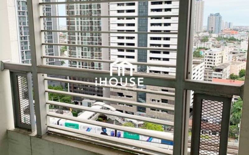 Q. House Condo Sathorn