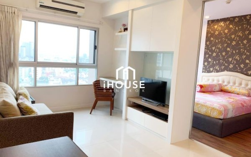 Q. House Condo Sathorn