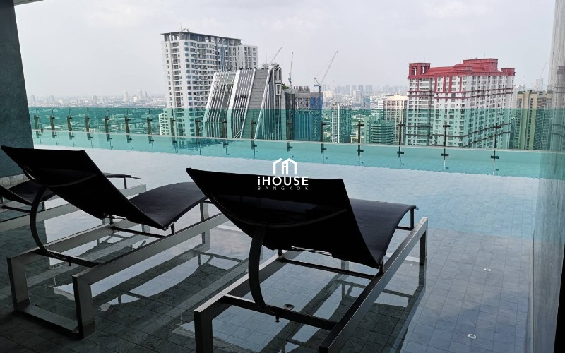 Wish Signature Midtown Siam
