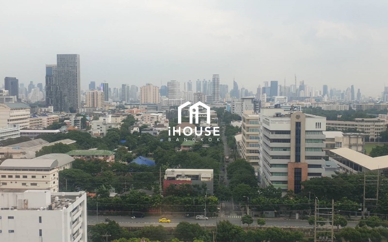 Bangkok Horizon Sathorn