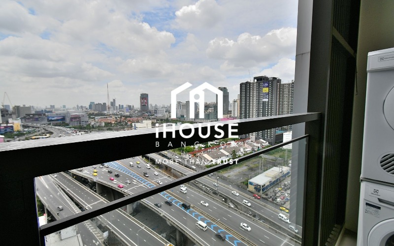 Chewathai Residence Asoke