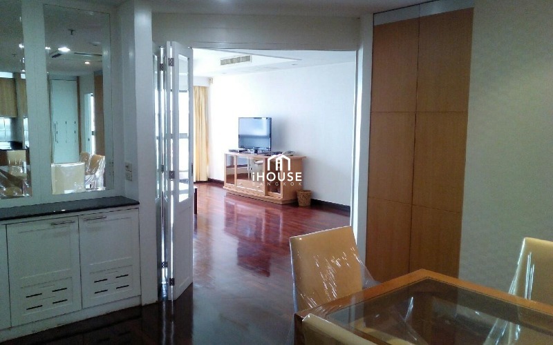 Baan Phaholyothin Place