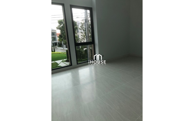 Baan klang muang classe sukhumvit 77