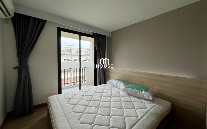 Level Condominium